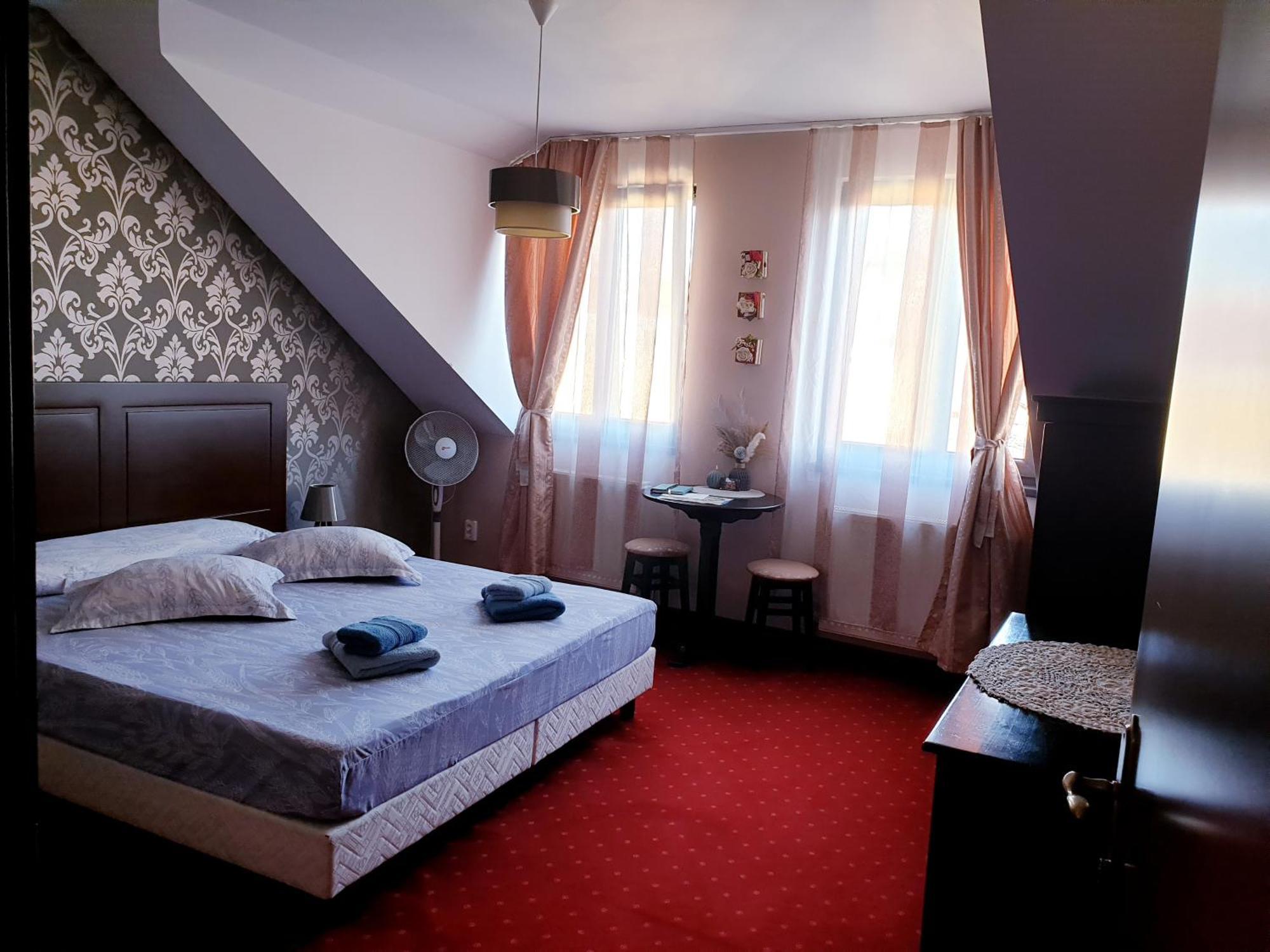 Hotel Am Goldberg Sighişoara Esterno foto